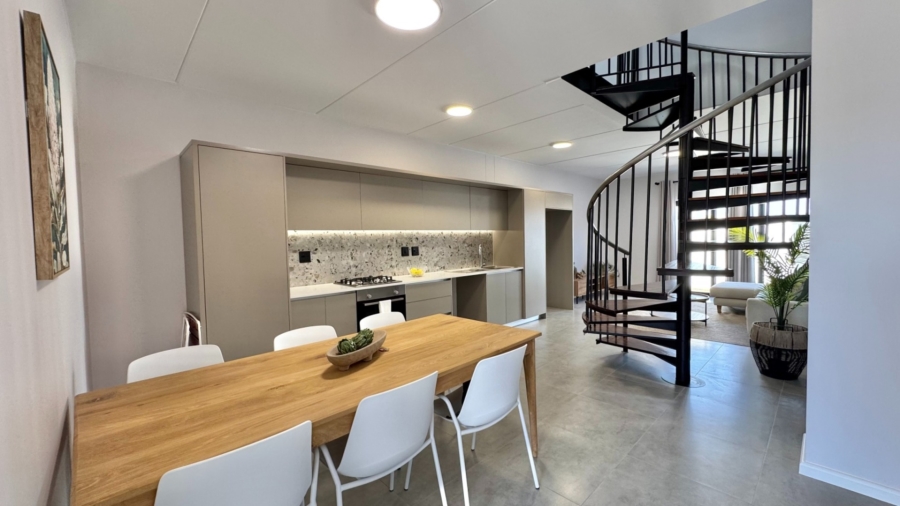 2 Bedroom Property for Sale in Whispering Pines Western Cape